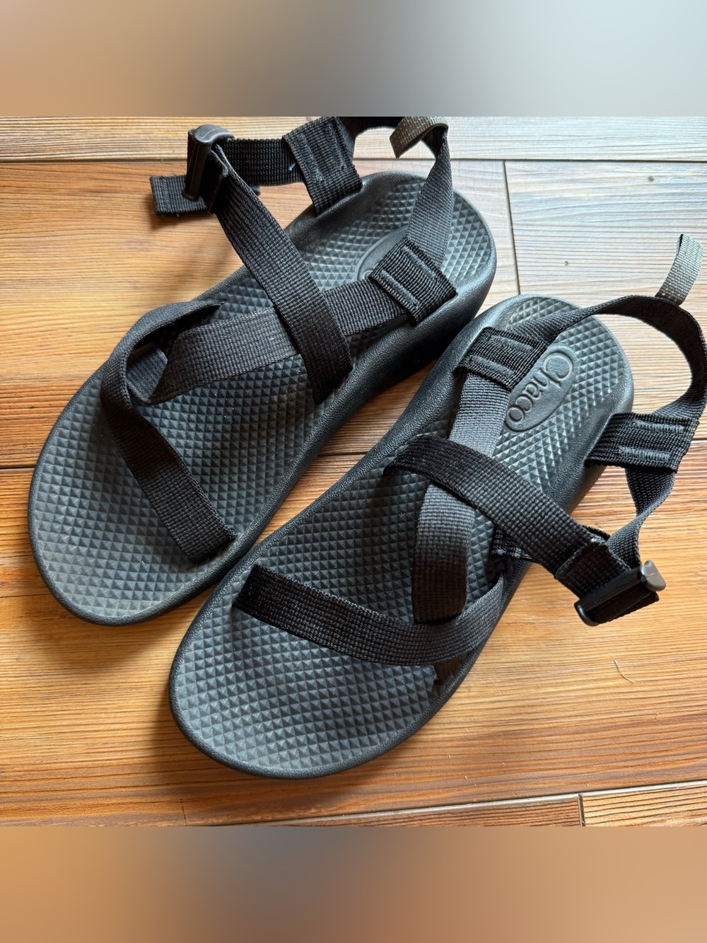 Black chacos
